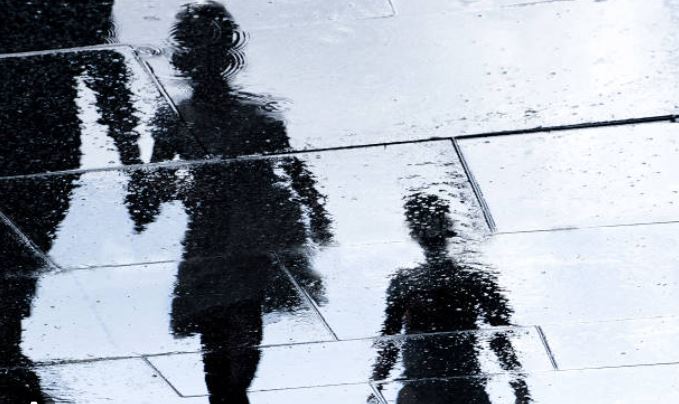 Please Let Me Have Lunch With My Child